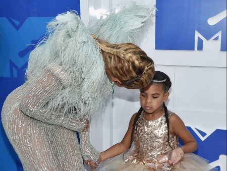 2016 MTV Video Music Awards - Red Carpet