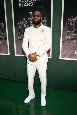 "Shooting Stars" Premiere - Red Carpet