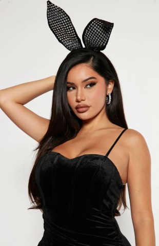 Halloween Accessories For The Girl Who Kinda Likes To Dress Up